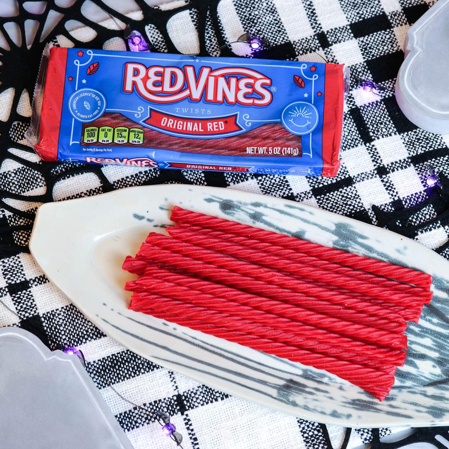 Dulces Red Vines Twists Original Red 142g / 5oz Fat Free