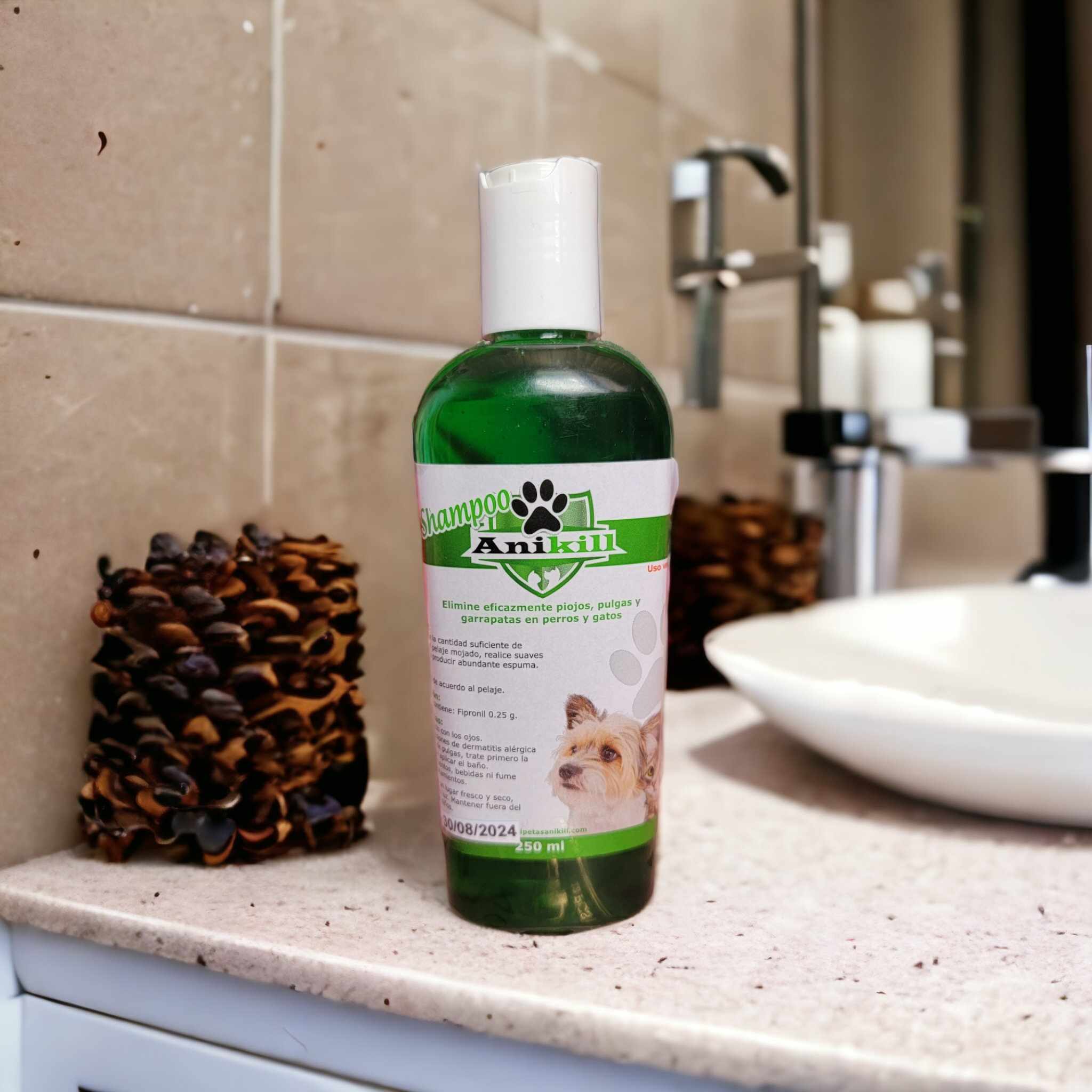 Shampoo 250ml y frasco de 50ml Antipulgas ANIKILL para perros y gatos