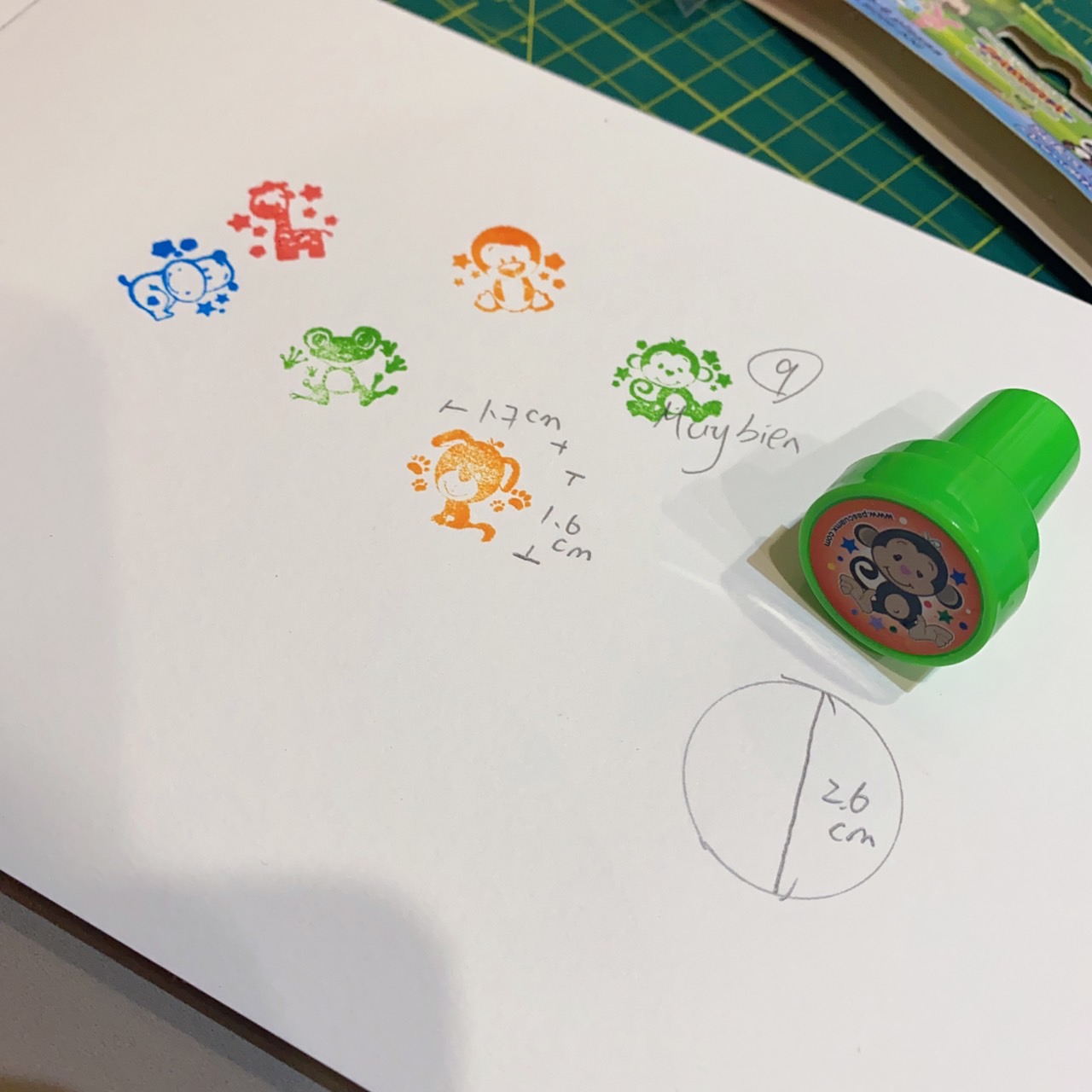 Sellos para Niños Estampillas de Dibujos Animados Surtidos, 6 Sellos de Tinta figura animales para regalos de fiestas infantiles, premios escolares