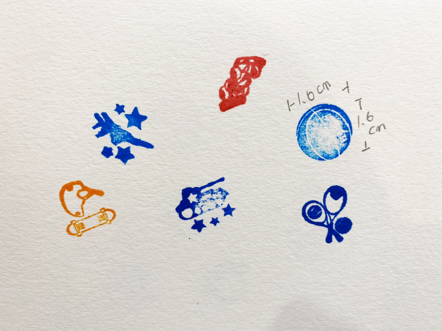 Sellos para Niños Estampillas de Dibujos Animados Surtidos, 6 Sellos de Tinta figura deportes para regalos de fiestas infantiles, premios escolares