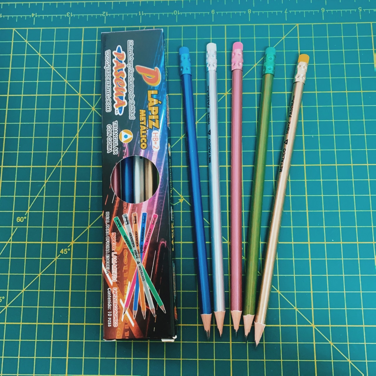 Caja 10 Lápices de grafito 2HB ergonomico Triangulares con GOMA, Cuerpo de Colores Metalico, Útiles Escolares Para Diestros y Zurdos