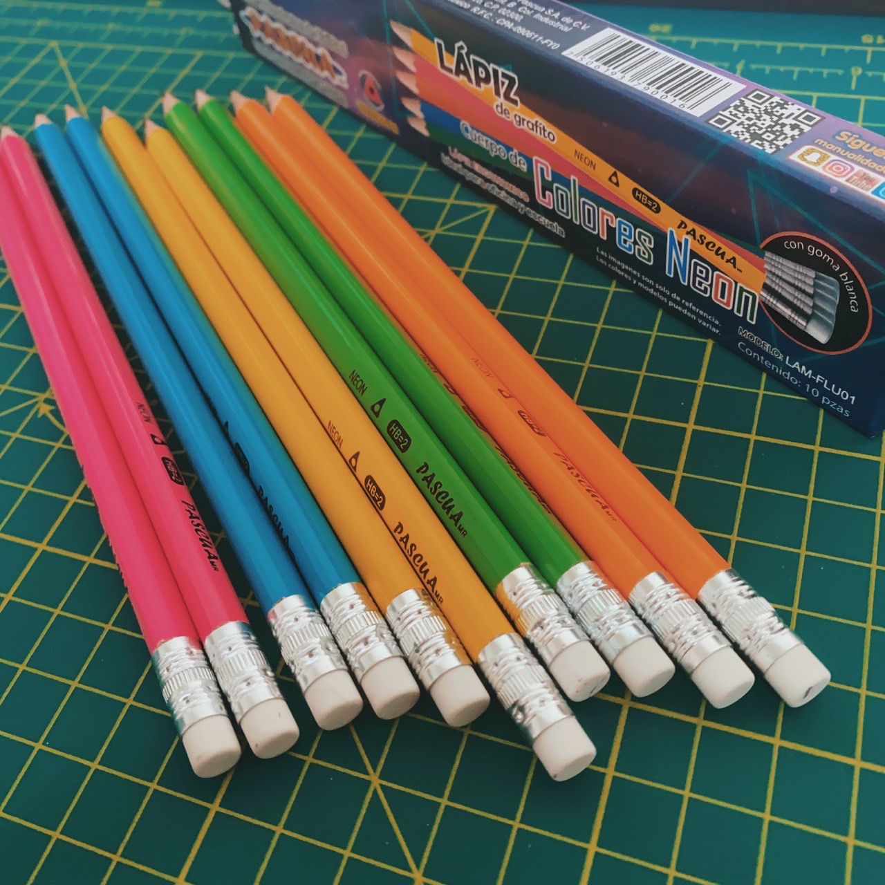 Caja 10 Lápices de grafito 2HB ergonomico Triangulares con GOMA Blanca, Cuerpo de Colores Neon, Útiles Escolares Para Diestros y Zurdos