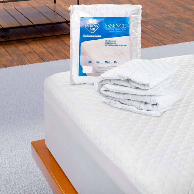 Colchón En Caja Matrimonial Cora De Memory Foam Más Blancos Y Edredón Khaki