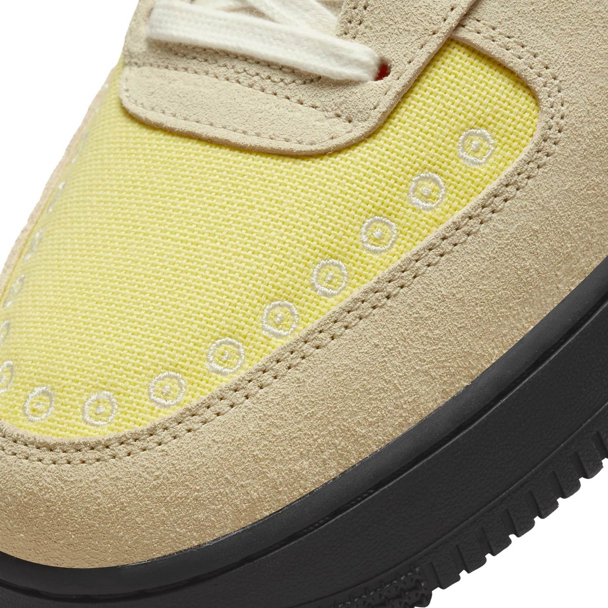 Tenis Nike Air Force 1 LX Somos Familia DZ5355-126