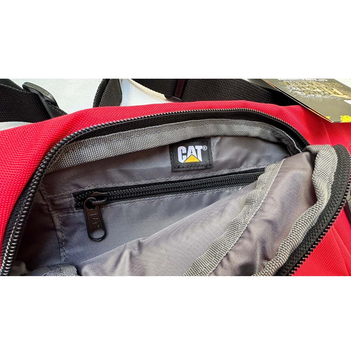 Cangurera Caterpillar Roja Original Mariconera Hombre Unisex