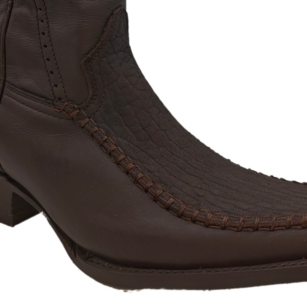 Botas Vaqueras El Chiqueado Piel Cuello de Toro color Café