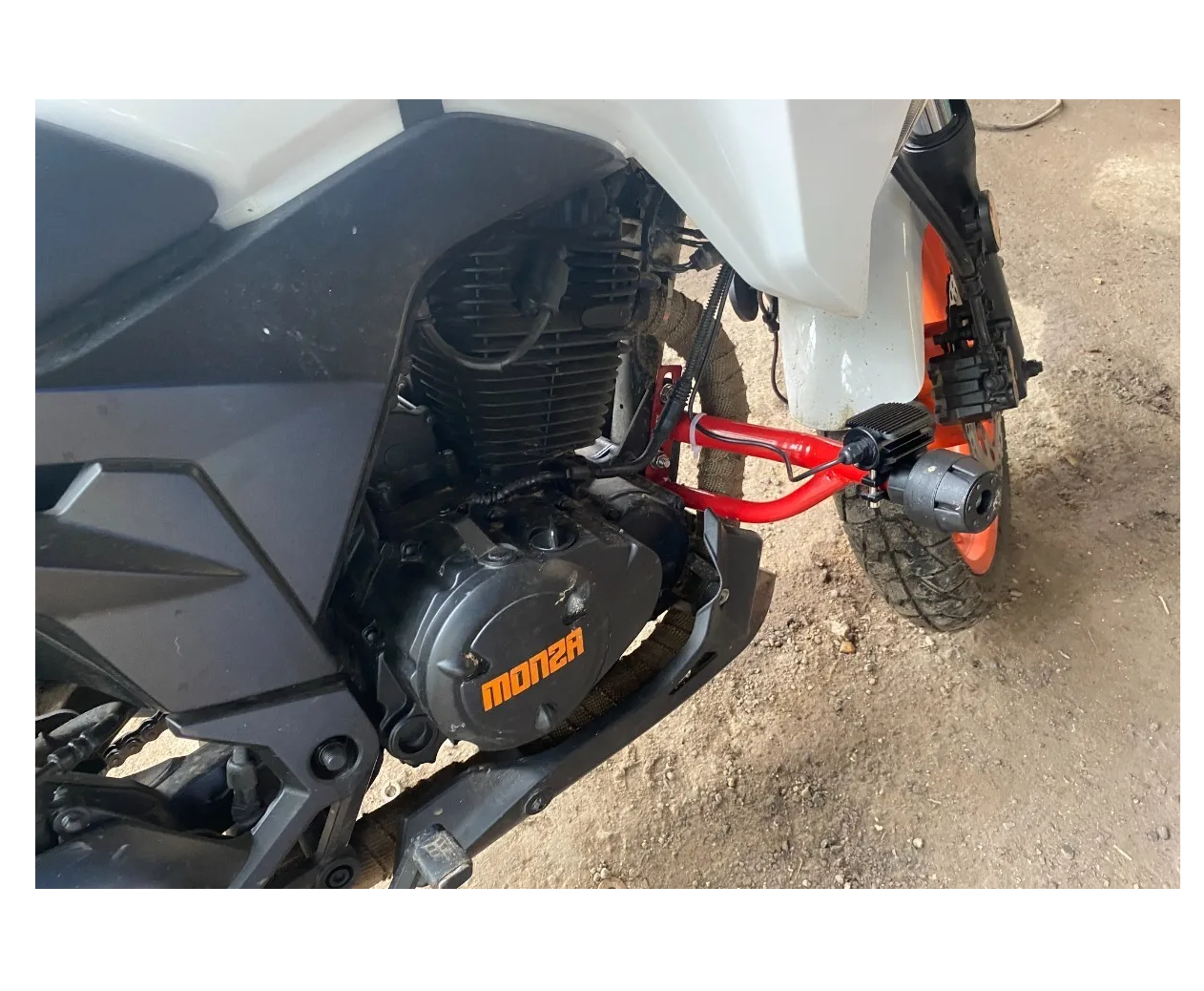 Slider Universal- Modelo Croked para Moto Negro