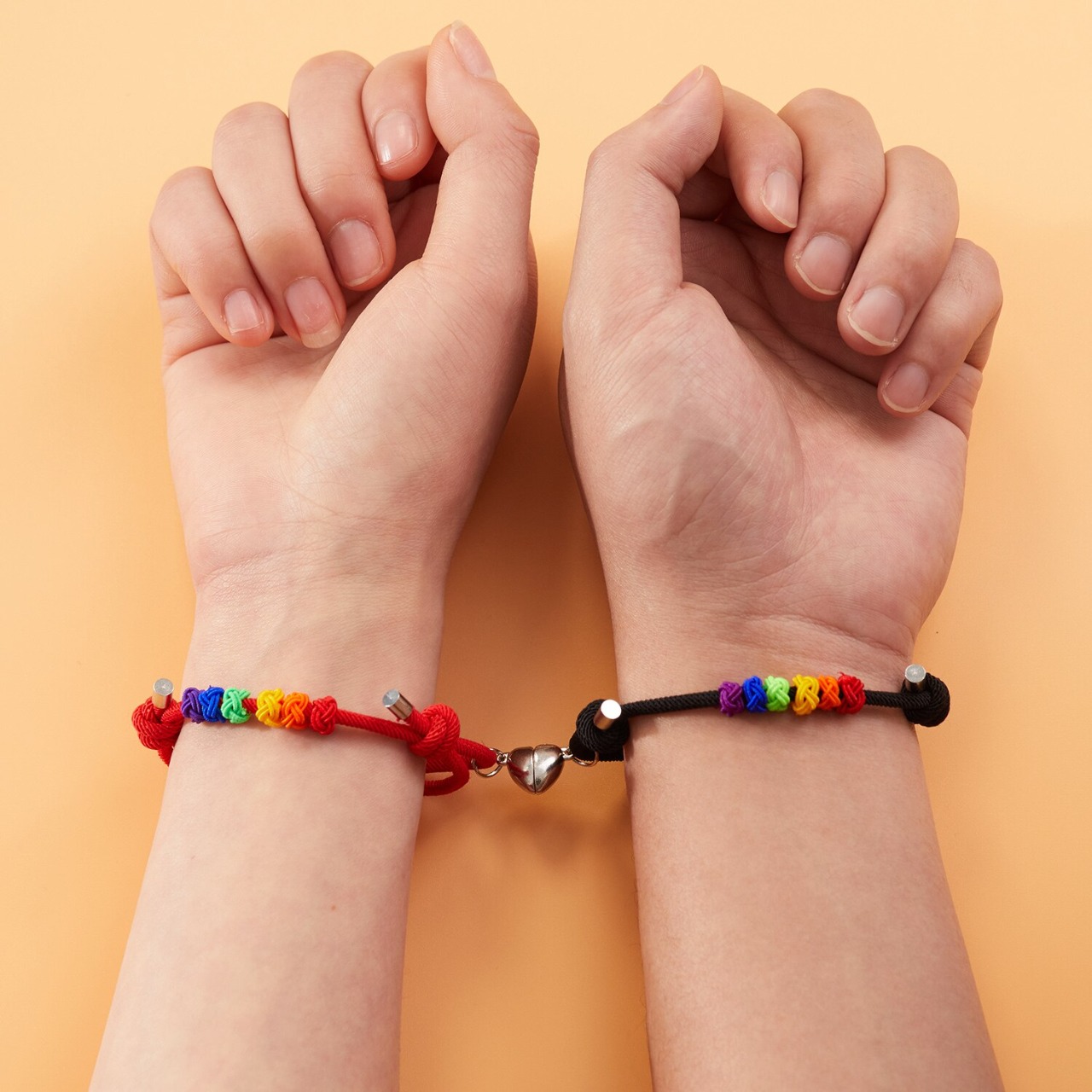Pulseras Para Parejas Corazon de Iman LGBT Negro Rojo
