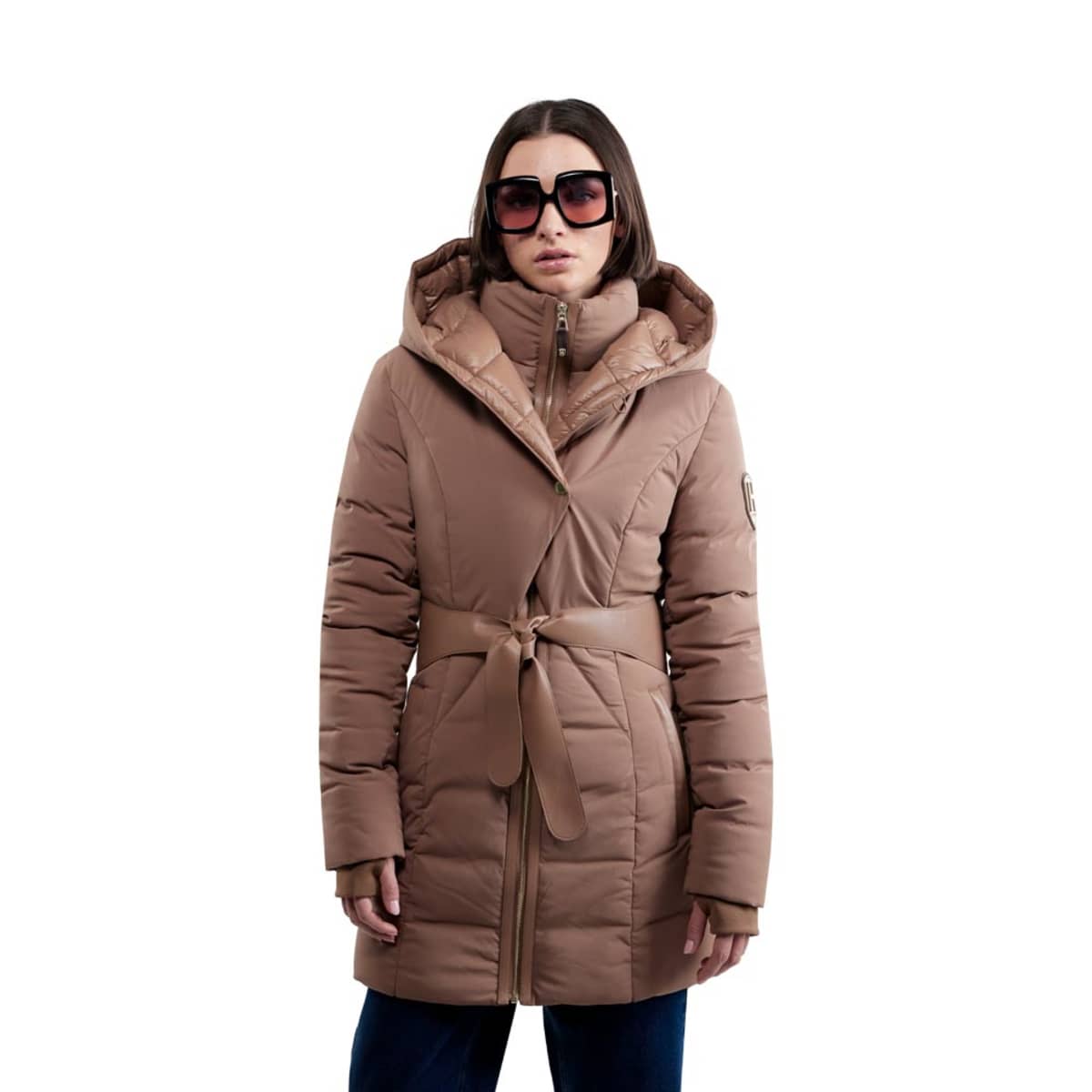 Chamarra café capitonada larga para mujer, marca Holly Land, mod. 1088920