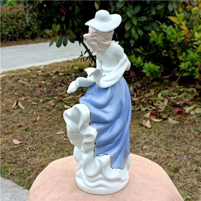 Cerámica mujer decorativa MXMYH-001-15 1pza 12x30x12cm Frente x Alto x Fondo Porcelana Artesanal MadameMallet