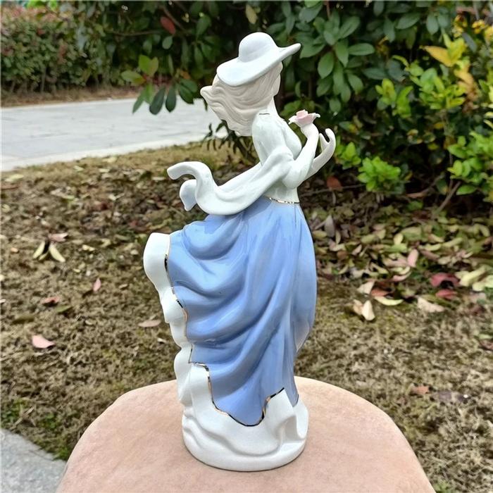 Cerámica mujer decorativa MXMYH-001-15 1pza 12x30x12cm Frente x Alto x Fondo Porcelana Artesanal MadameMallet