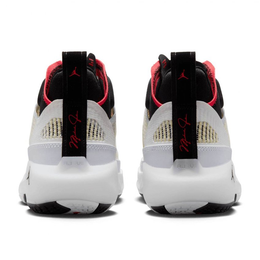 TENIS AIR JORDAN XXXVII BLANCO/NEGRO/ROJO BASQUETBOL MUJER 