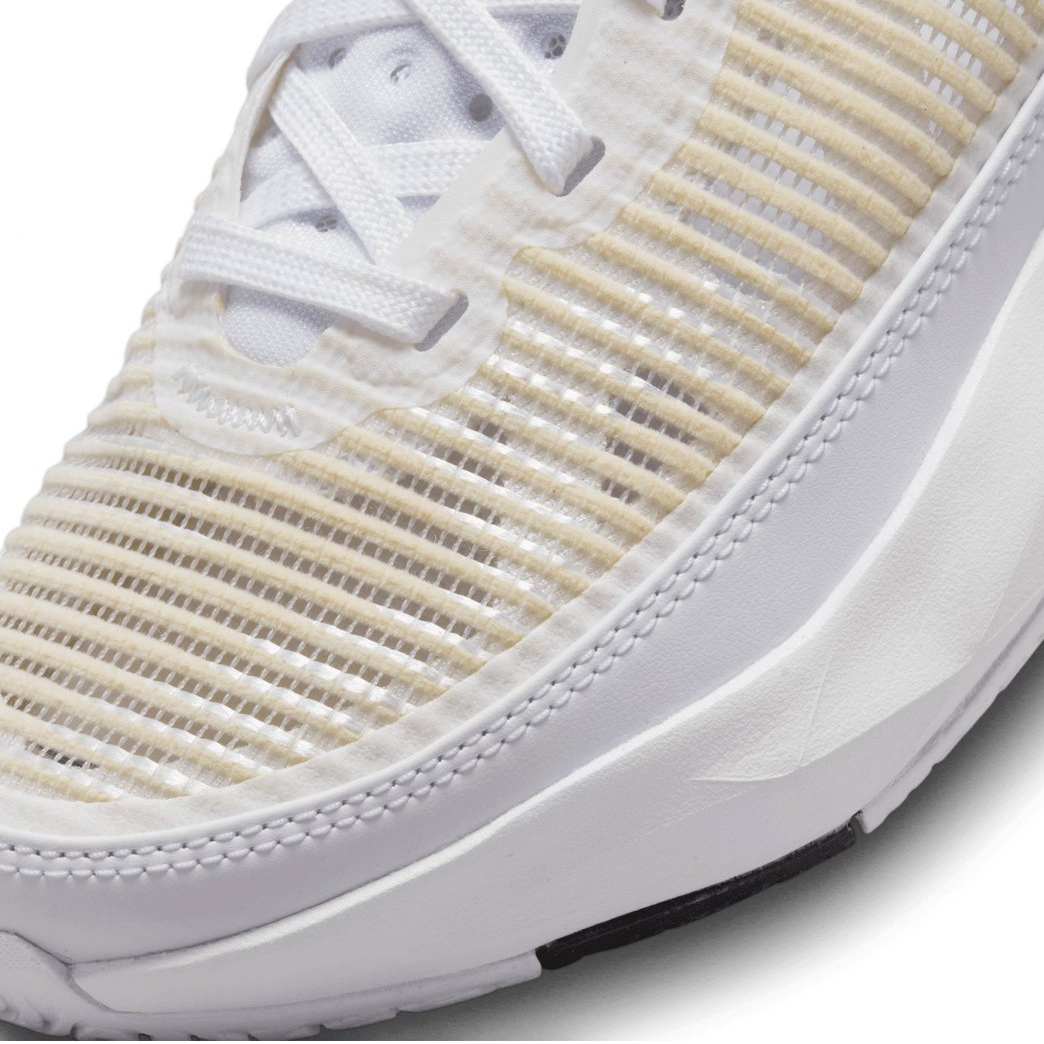 TENIS AIR JORDAN XXXVII BLANCO/NEGRO/ROJO BASQUETBOL MUJER 