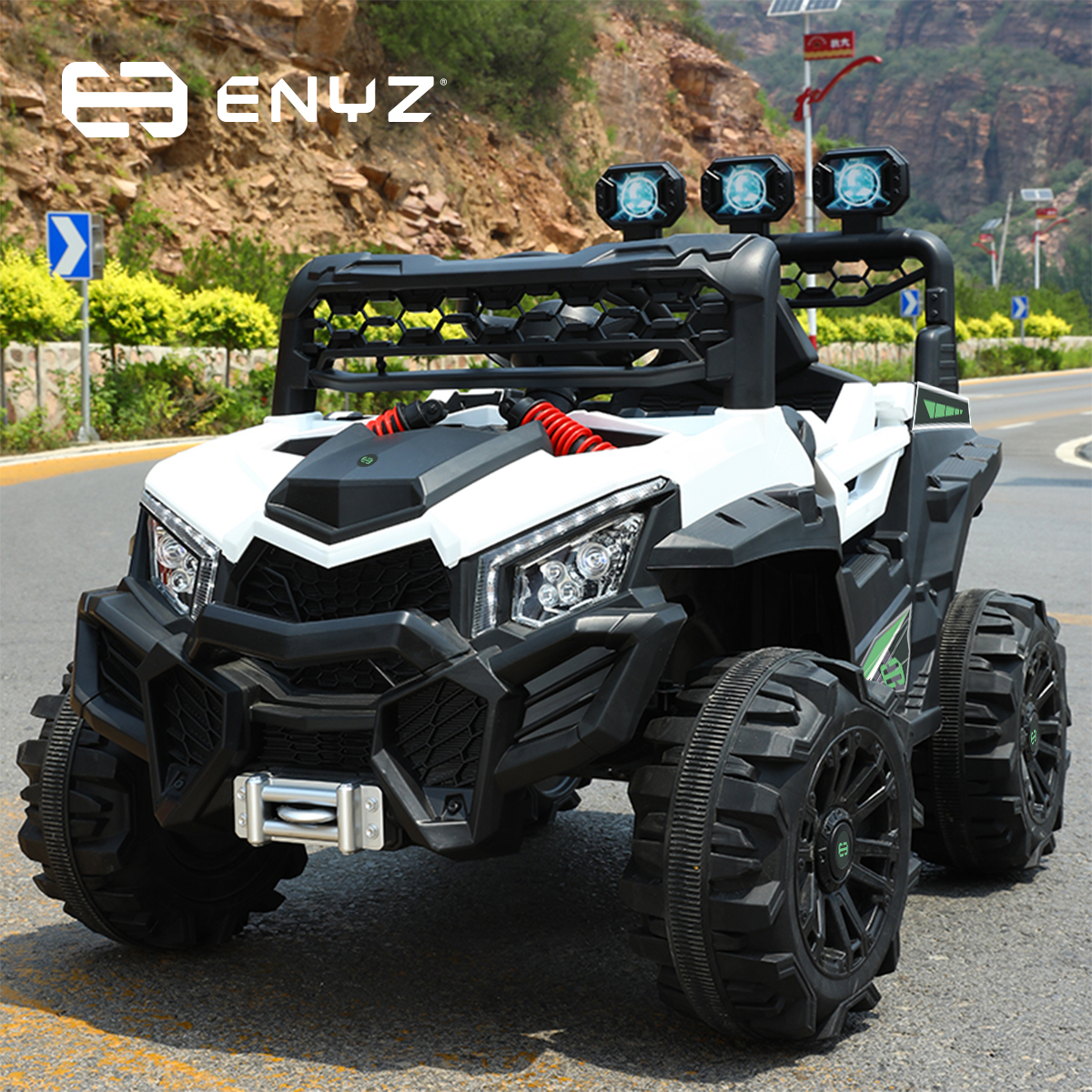 Montable eléctrico Camioneta Razer Jeep con control remoto asientos de piel bluetooth bocinas Edades Infantil 2 a 5 años Enyz Blanco.