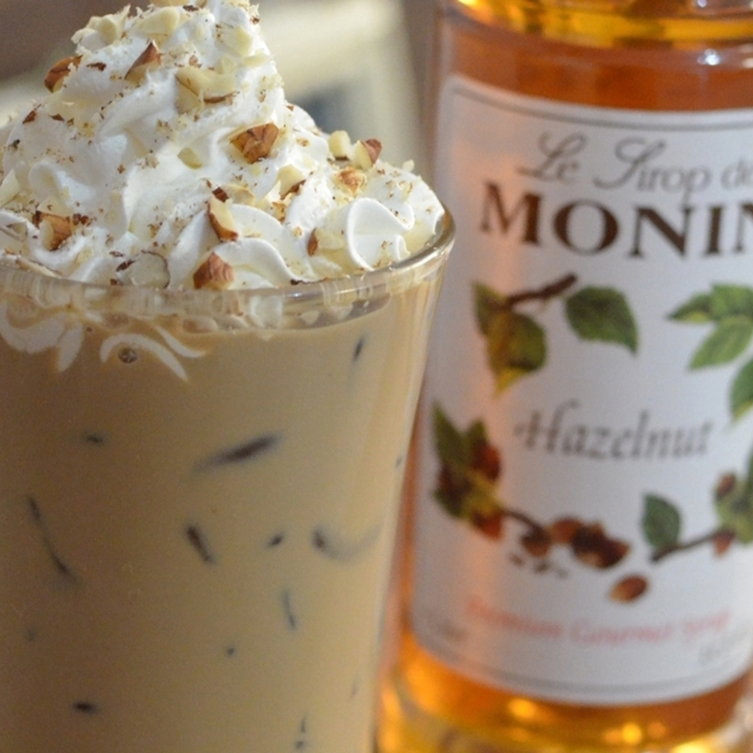 Monin Jarabe de Avellana - Hazelnut en botella de Vidrio de 750 ml.