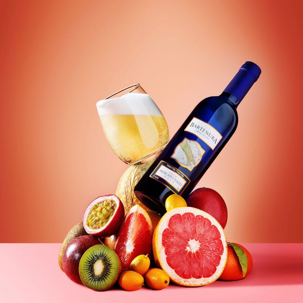 Kit de 2 - Vino Blanco Kosher Semi Dulce Moscato Bartenura de 750 ml. (Italia)