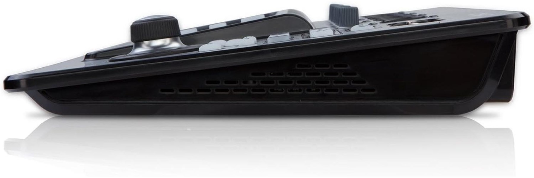 Qsc Touchmix 8 Mezcladora Digital 14 Canales Pantalla Tactil