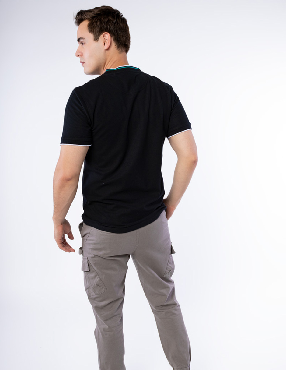 PLAYERA POLO DE CUELLO HENLEY CON ESTAMPADO EN PECHO PARA HOMBRE GENERRA 