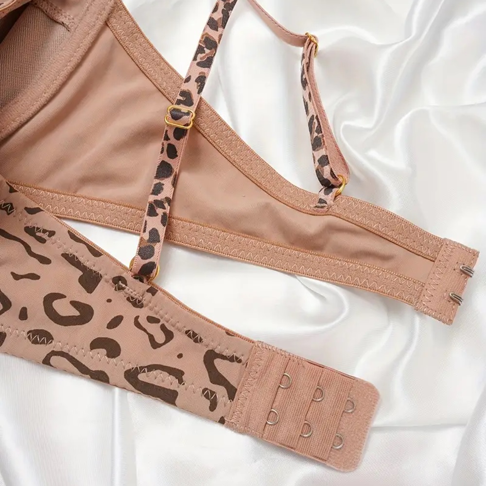 Conjunto de lenceria Bra y Panties Leopardo