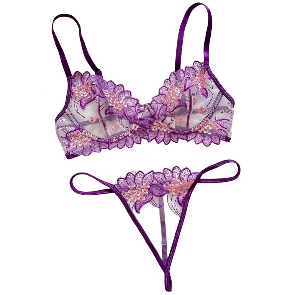 Conjunto de encaje Floral transparente.
