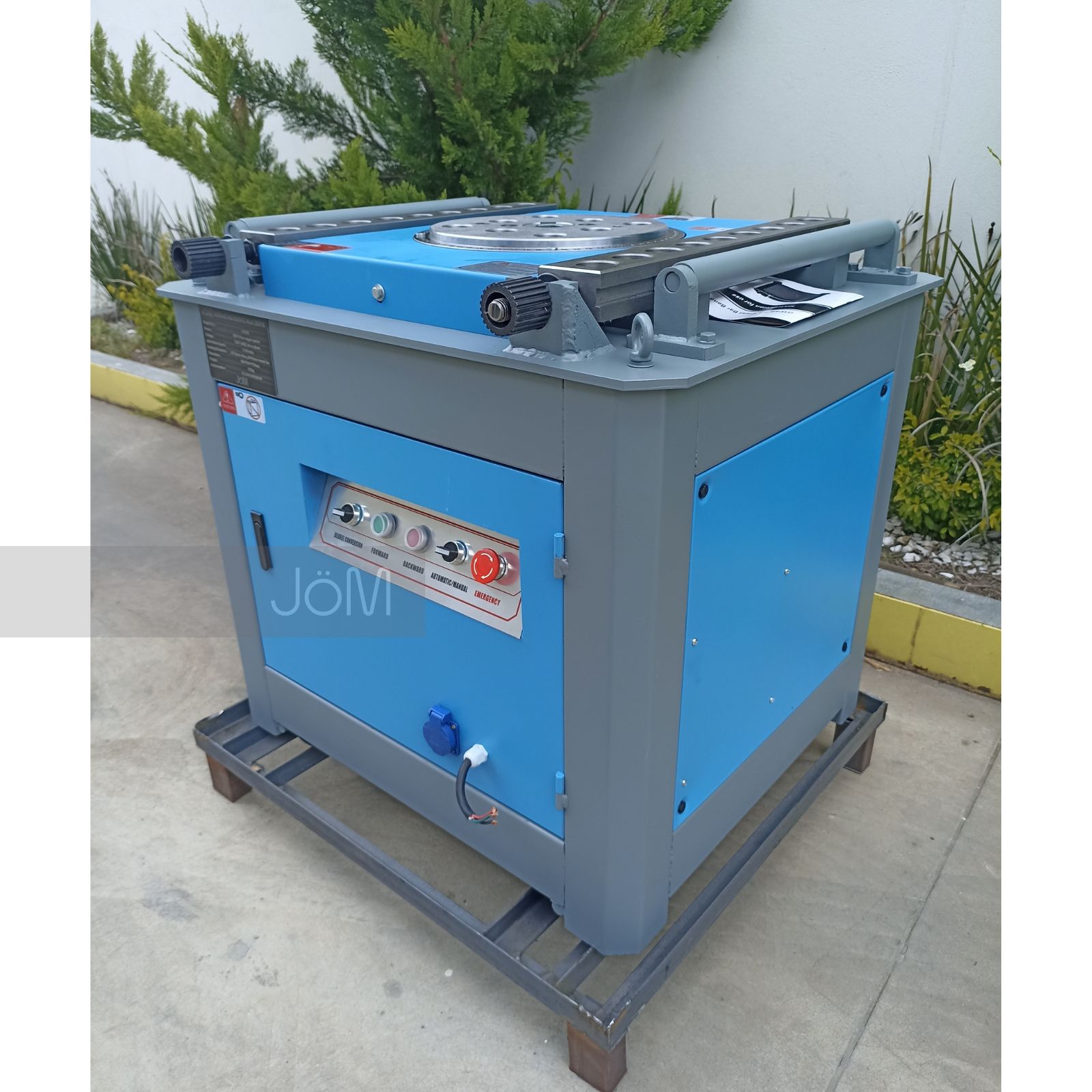 Maquina Dobladora De Varilla, JÖM