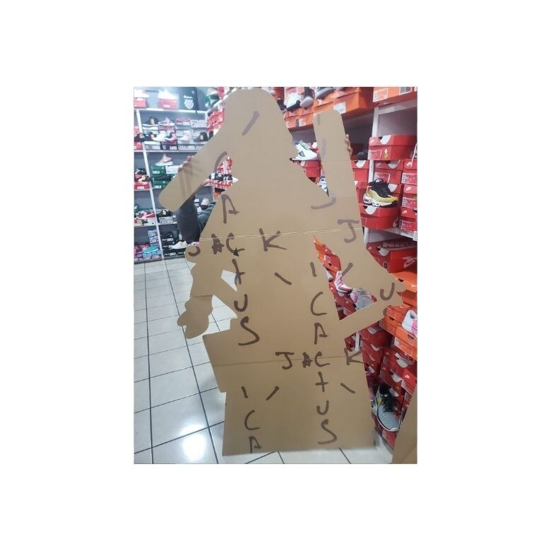 Travis Scott Cactus Jack Figura Carton Mc Donald's - Coleccionable