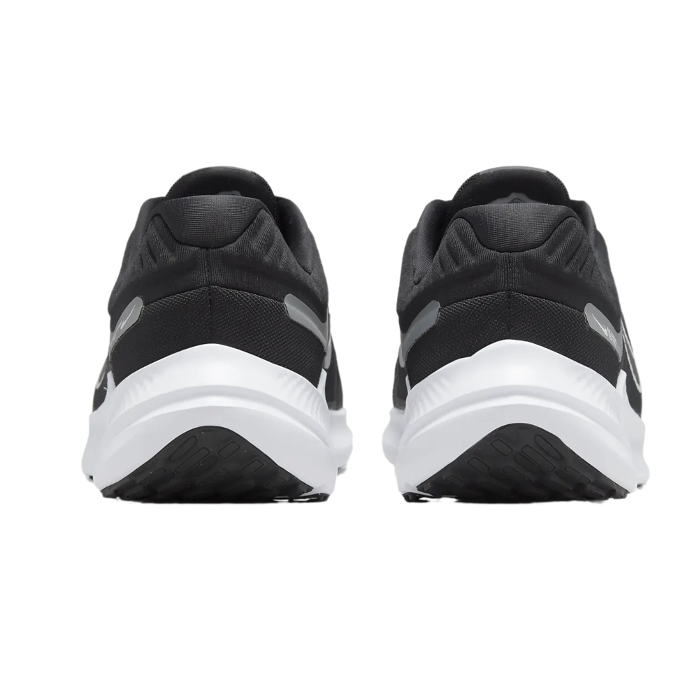 TENIS DEPORTIVO NIKE QUEST 5 NEGRO-HOMBRE DD0204-001