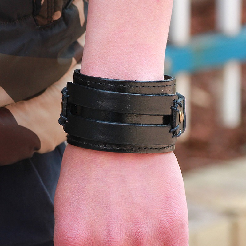 Pulsera Muñequera Piel Punk Rock Negro Ajustable