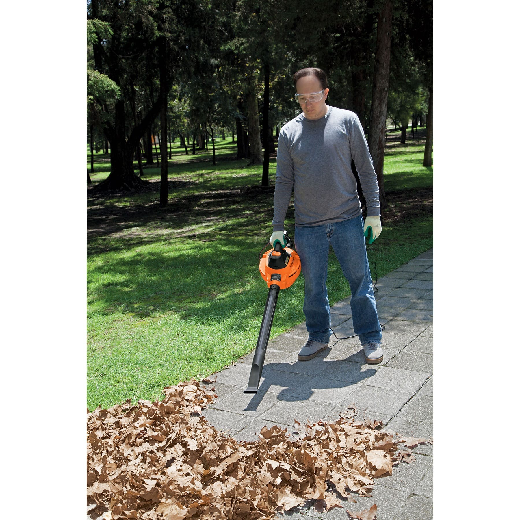 ASPIRADORA/SOPLADORA DE SÓLIDOS Y LÍQUIDOS 12 GAL, PLÁSTICA TRUPER 12093