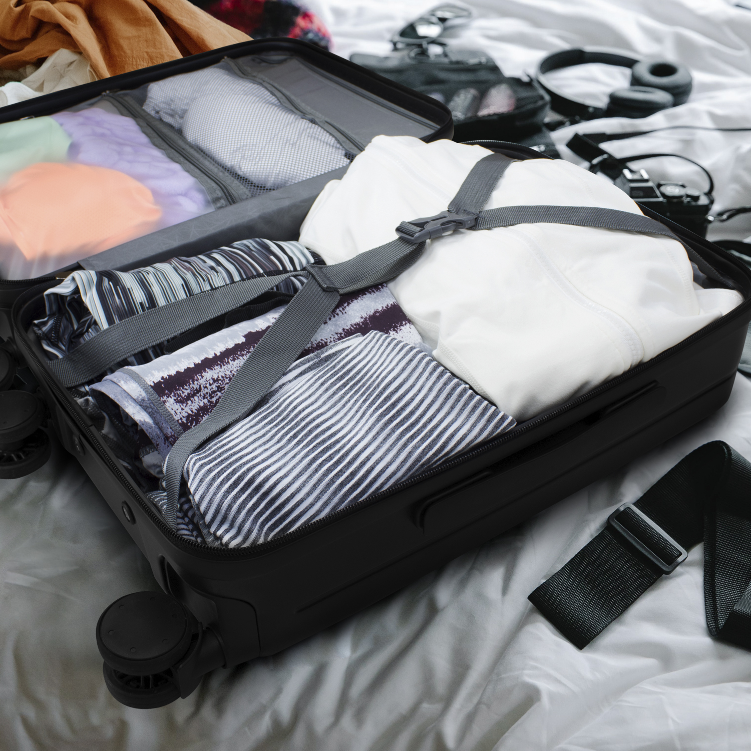 Maleta de Viaje Carry On carga USB, Candado TSA en color Negro 