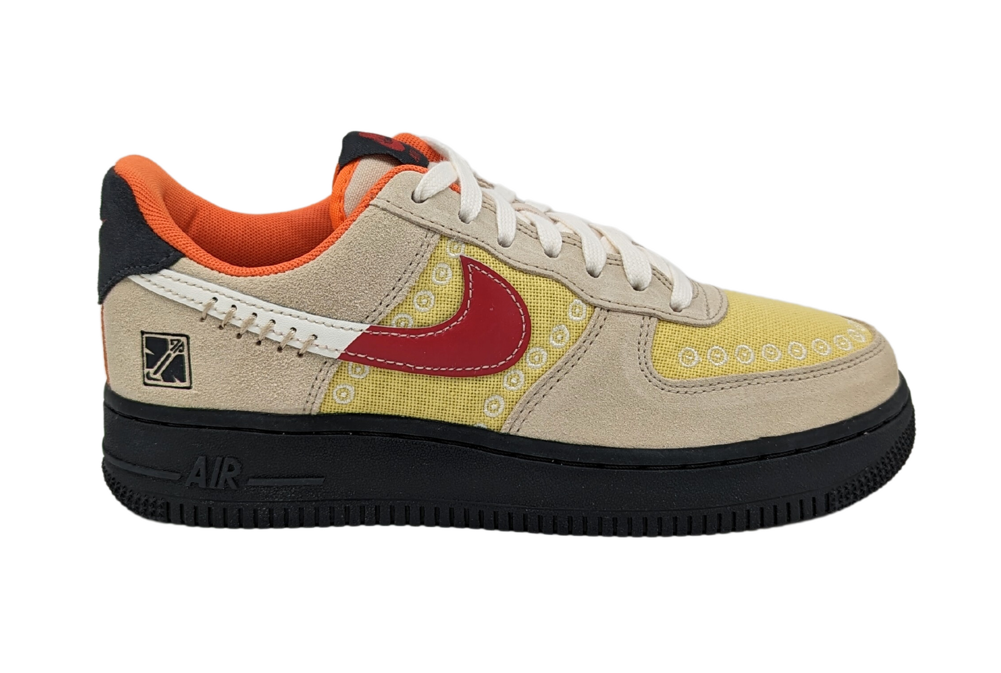 Tenis Nike Air Force 1 `07 LX Juvenil Cafe DZ5355 126 