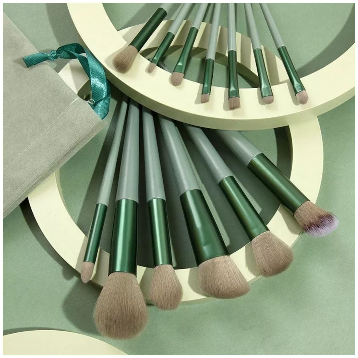 Set De Brochas De Maquillaje Profesional 13 Pcs, Color Verde