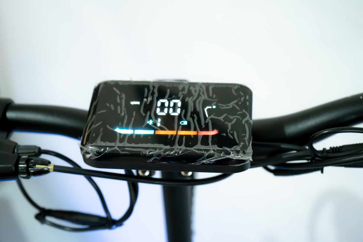 Scooter Eléctrico - Brobit - Faros delanteros - Asiento - Para Adultos