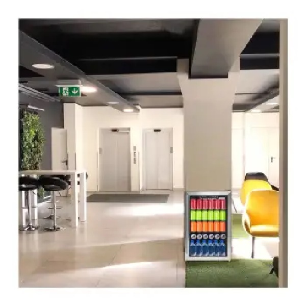 Enfriador De Bebidas Igloo ibc41fnss 4.1 Pies Cúbicos 180 Latas