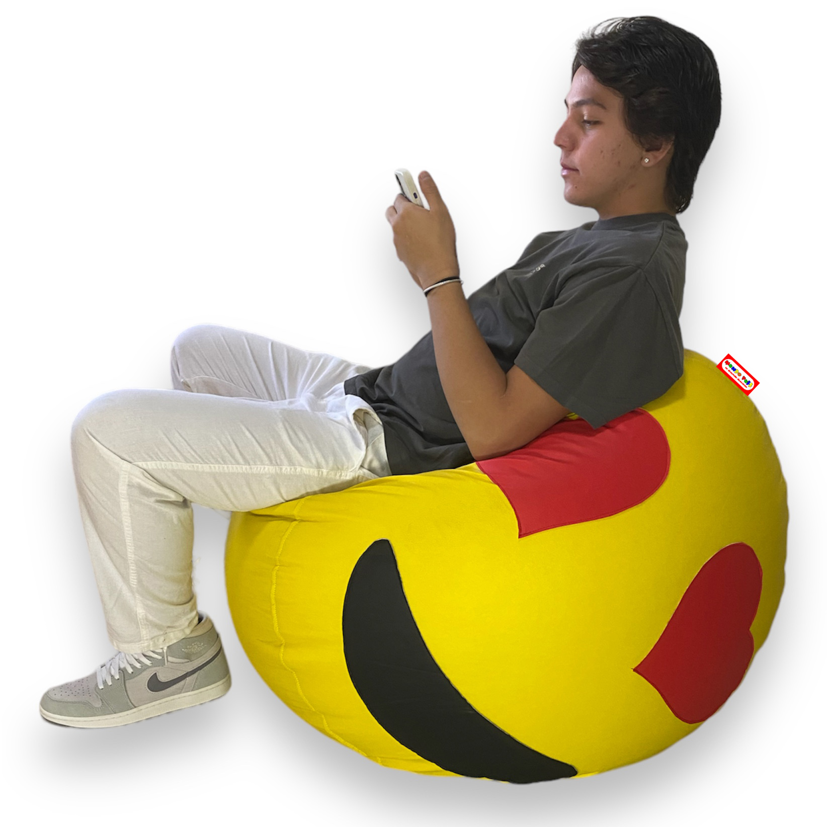 Sillón Puff Emoji Enamorado marca Mundo Puff.