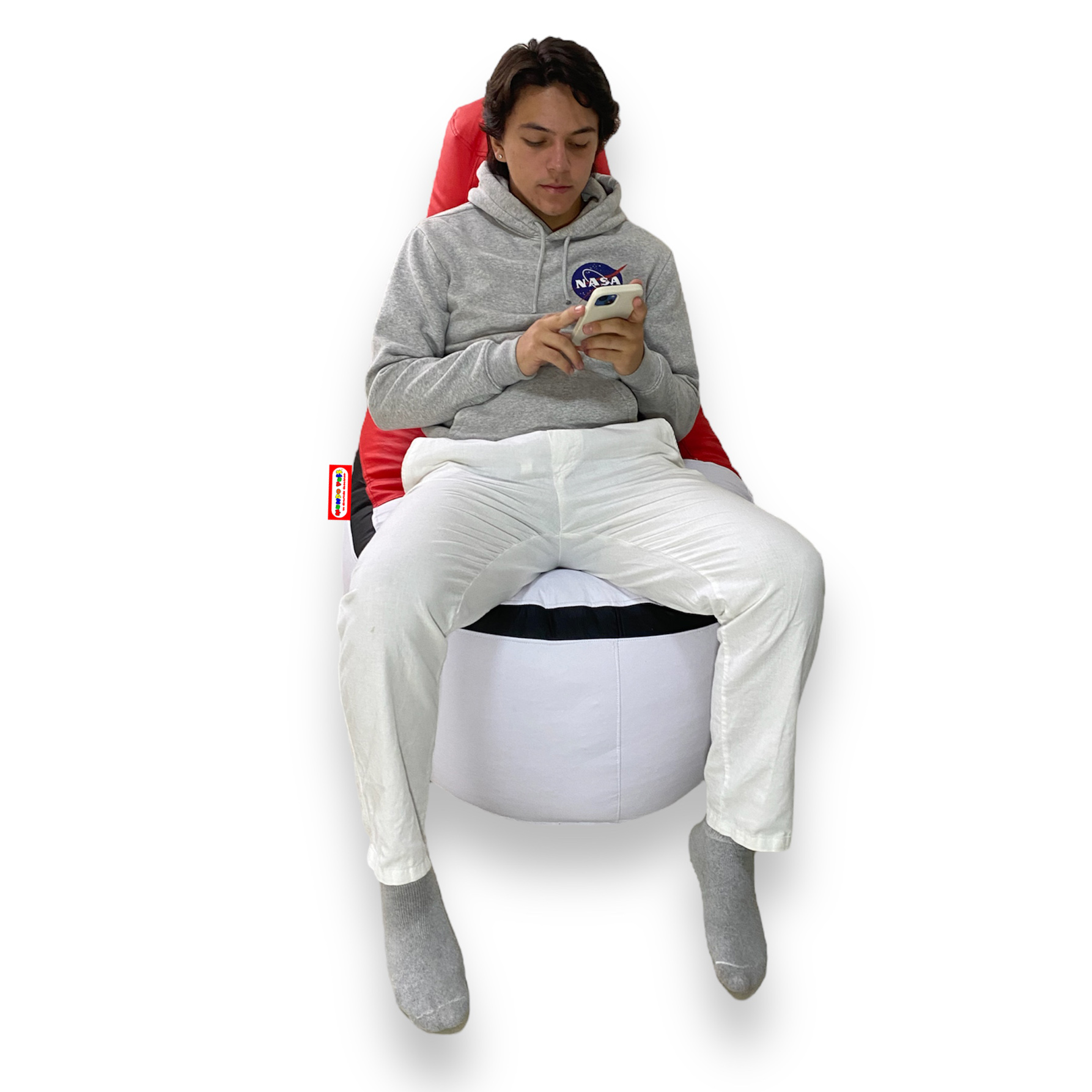 Sillón Puff Zapato Tenis tipo converse marca Mundo Puff .