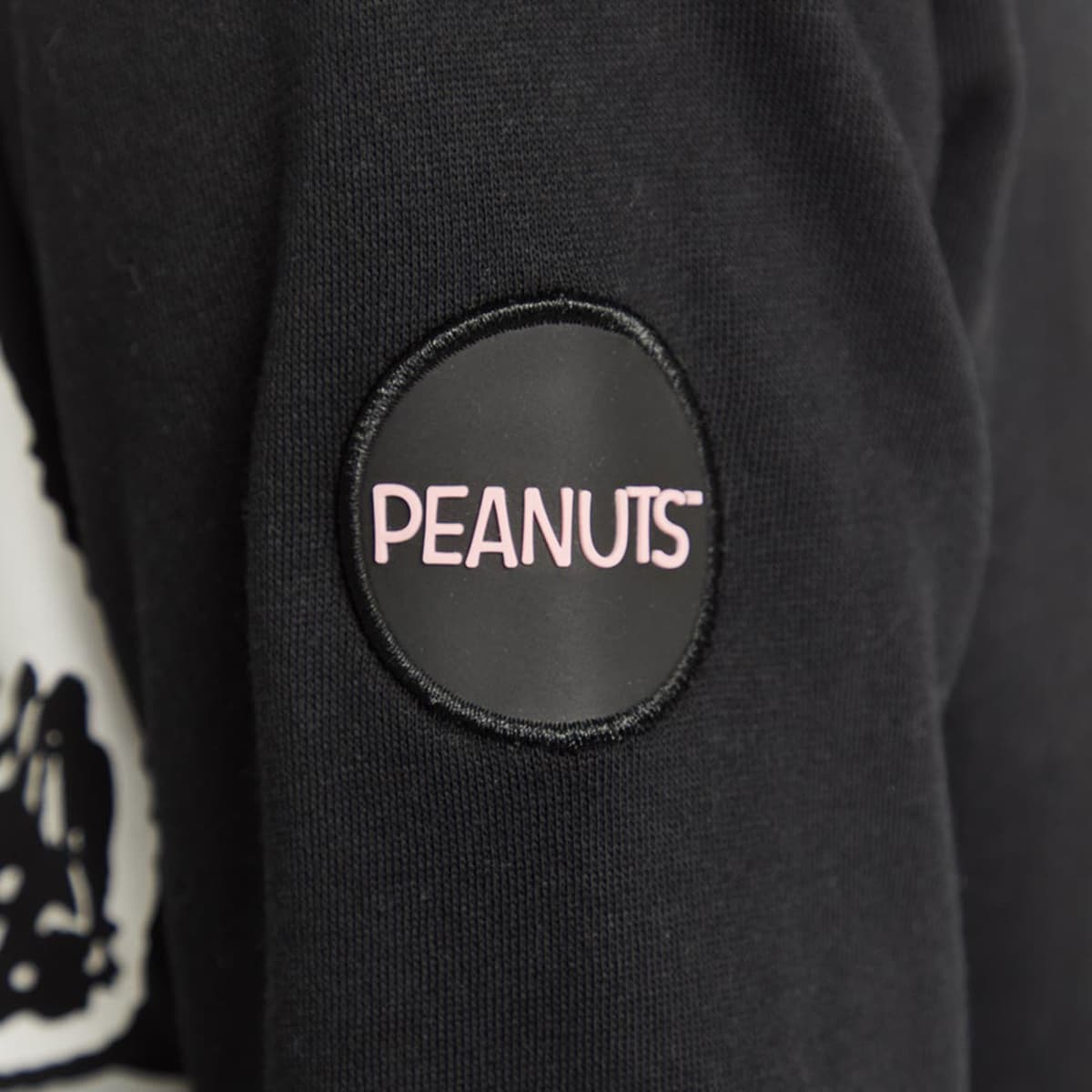 Sudadera de Snoopy y Woodstock color negra para mujer, mod. 1092184
