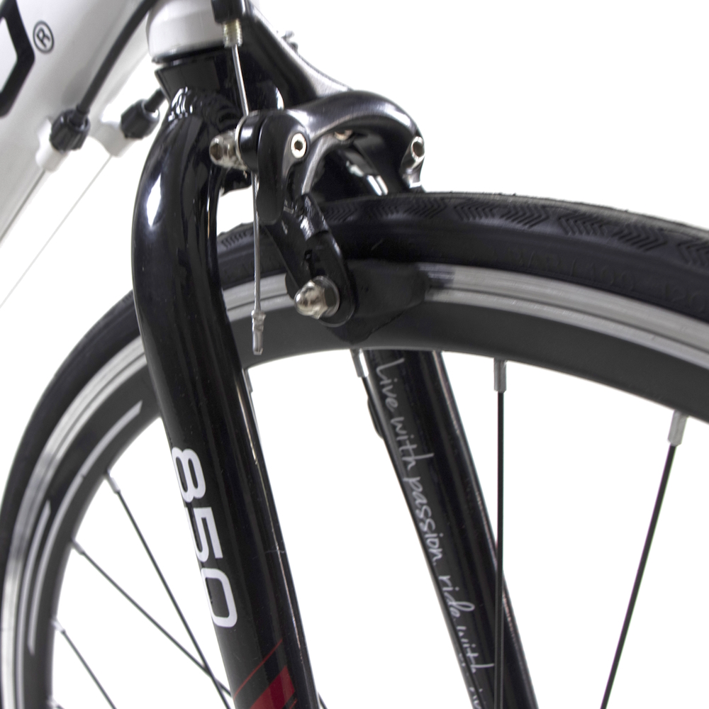 Bicicleta Ruta 850 R700 14V Shimano Frenos Horquilla Aluminio Blanco Talla 54 Benotto.