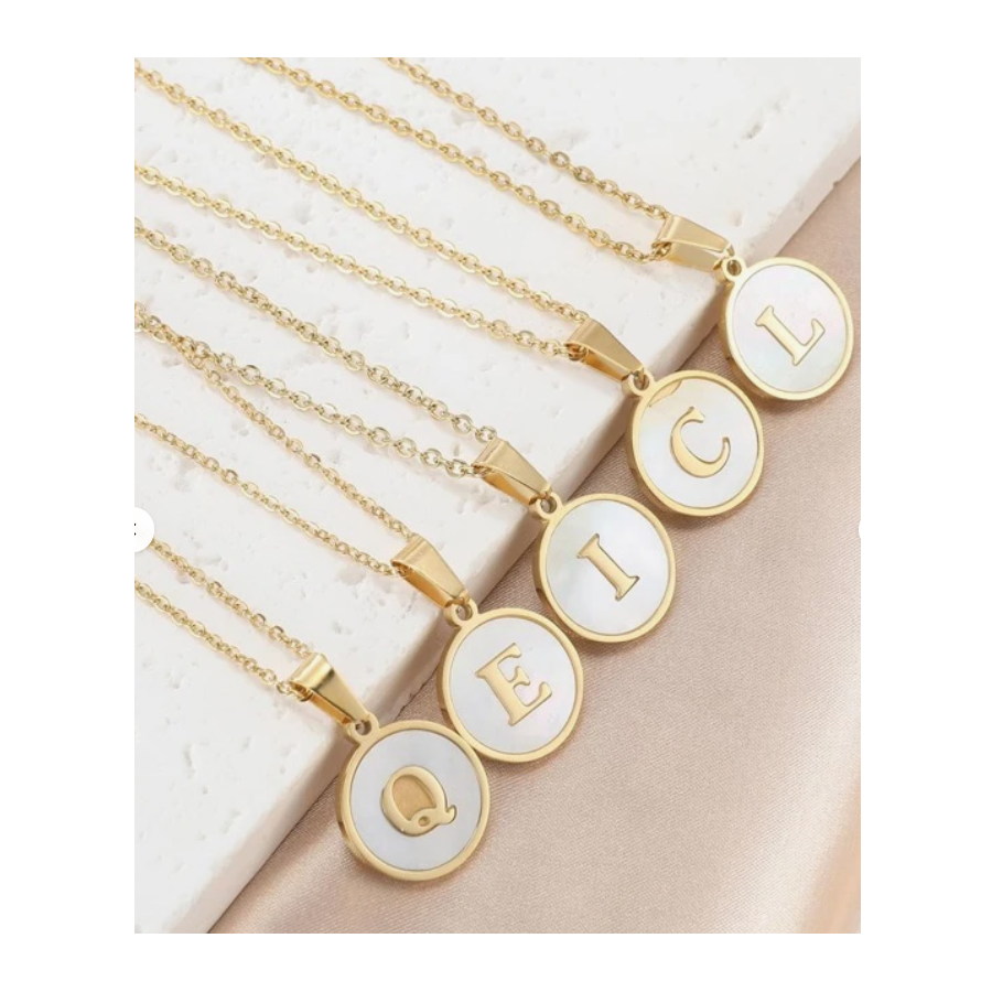 Collar Dije Iniciales En Madre Perla Letra M