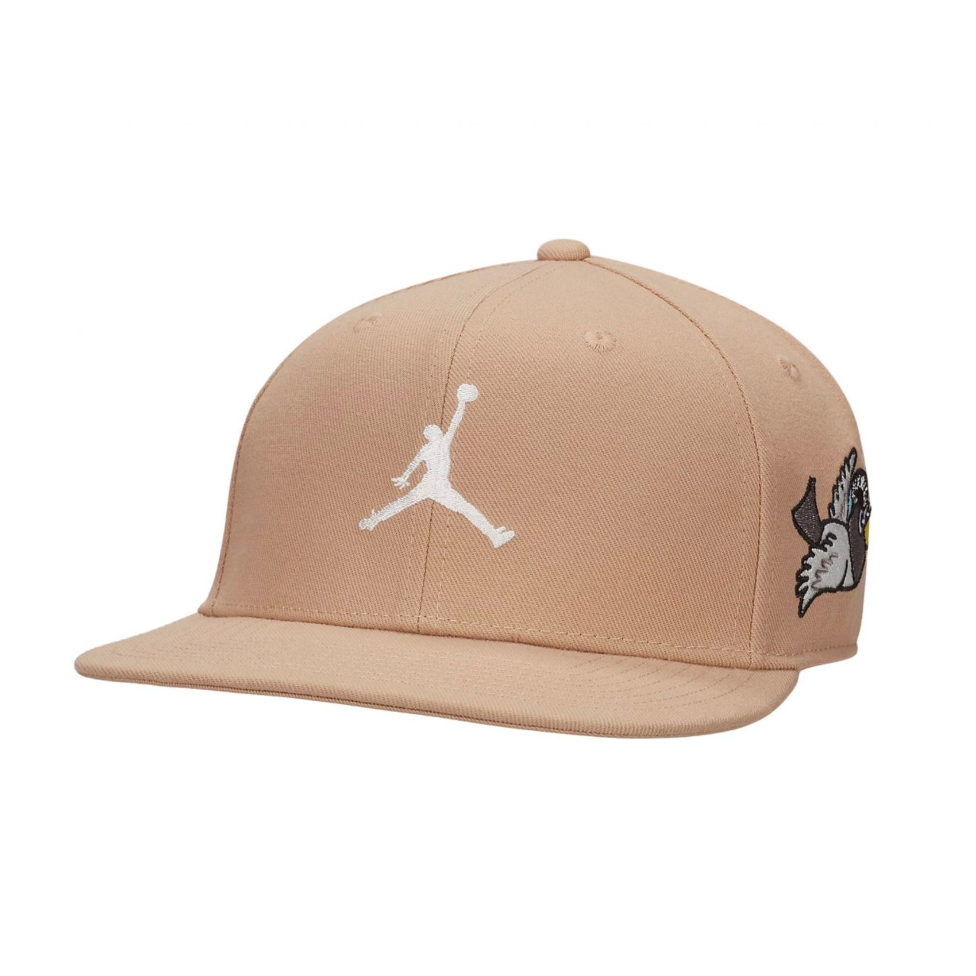 Gorra Jordan Pro Jumpman Evolution Beige Original FD5183200