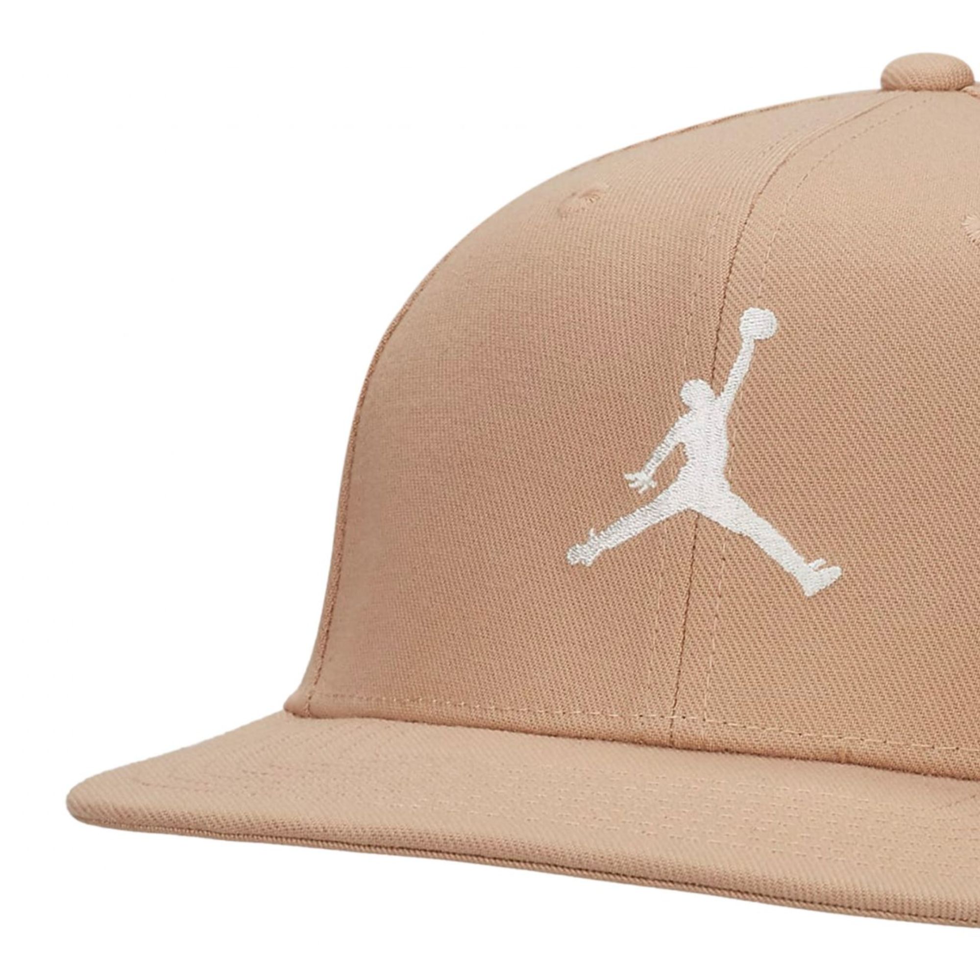 Gorra Jordan Pro Jumpman Evolution Beige Original FD5183200