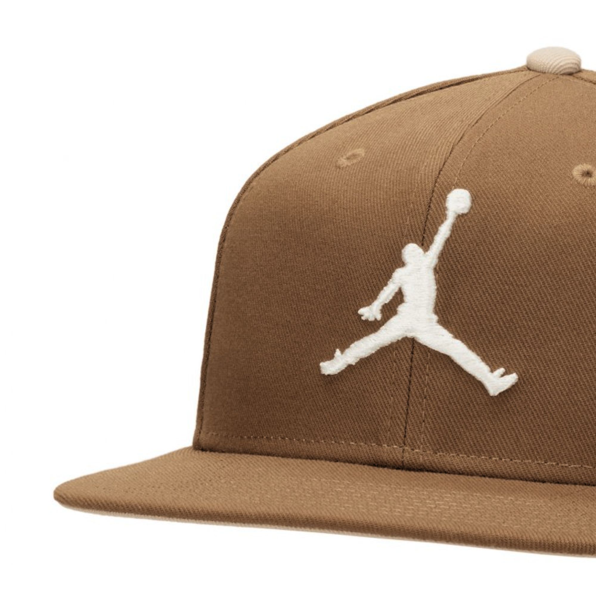 Gorra Jordan Pro Jumpman Café Original FD5184281