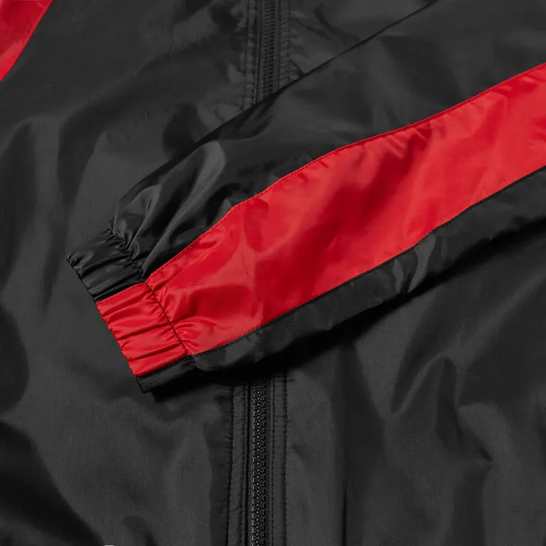 Chamarra Jordan Essentials DJ9828-010 Talla "S"