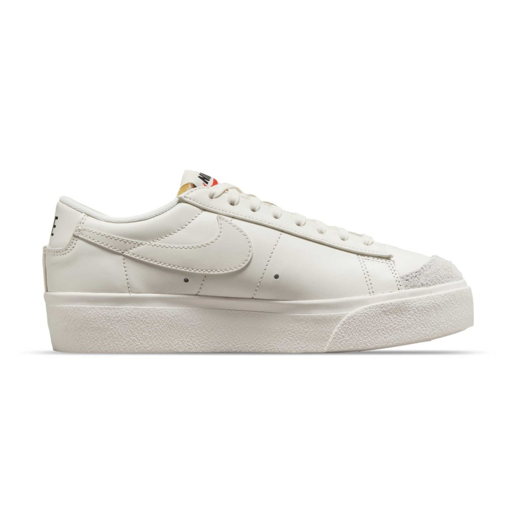 Tenis Nike Blazer Low Platform DJ0292-105