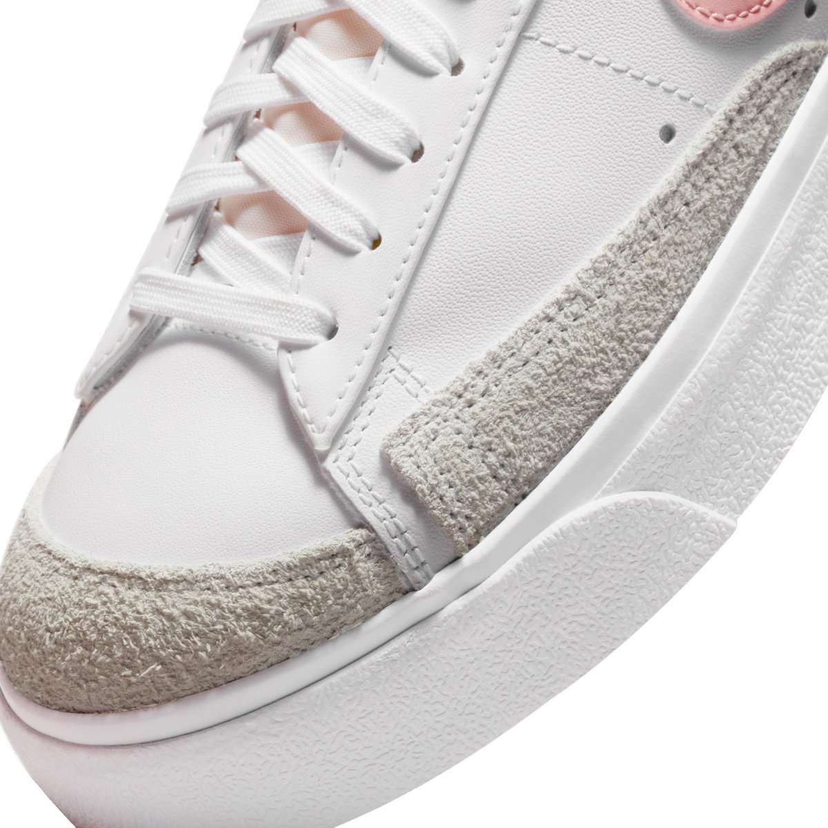 Tenis Nike Blazer Platform DJ0292-103