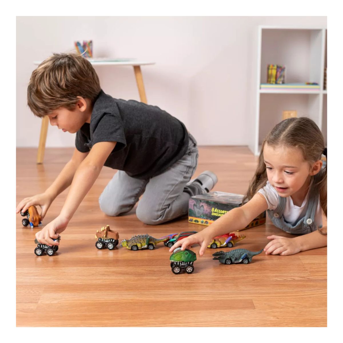 Juguetes De Dinosaurio 6 Carritos Coches Pull-back Tracción, Varios colores