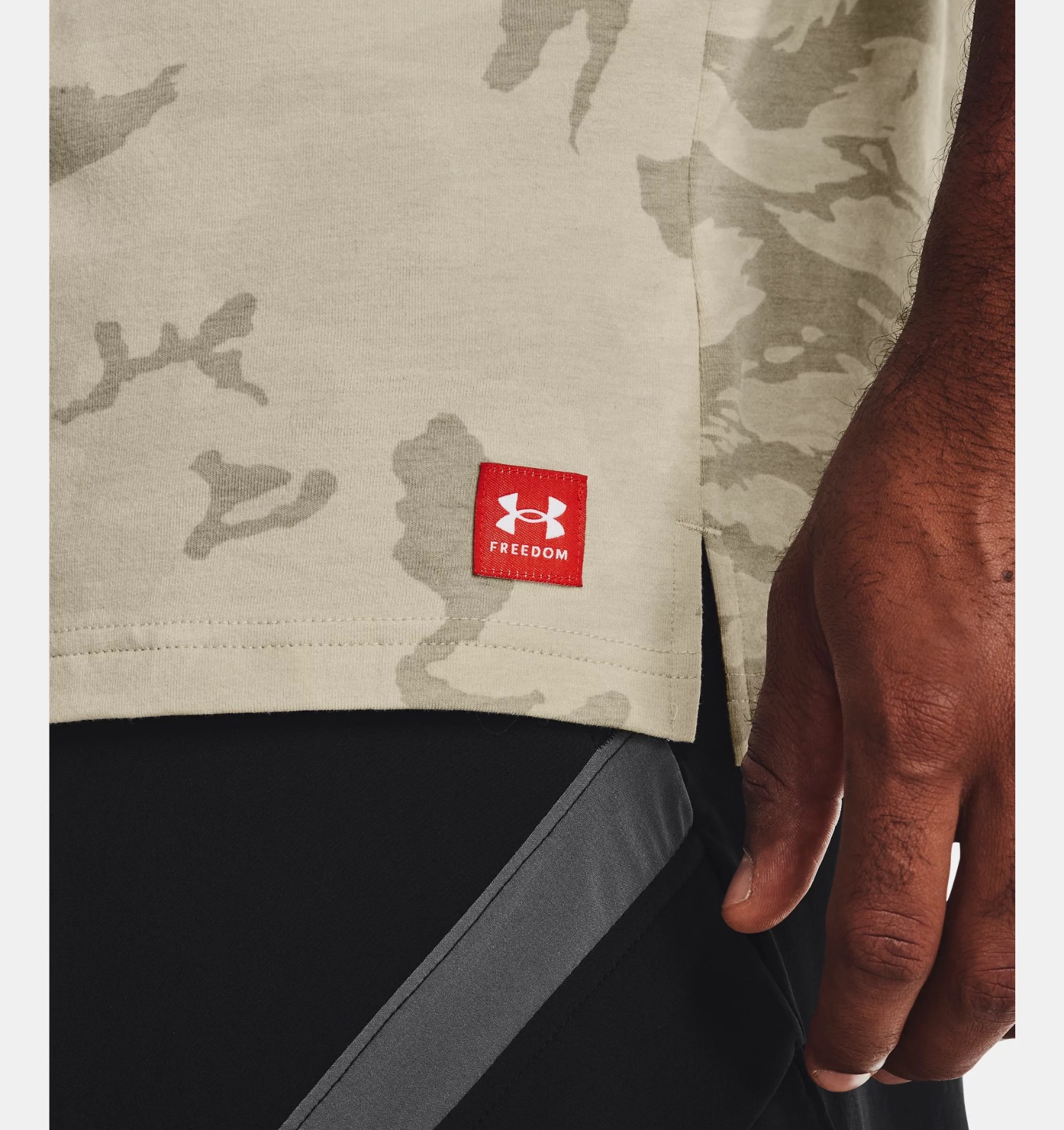 Playera Under Armour Project Rock Veterans Day Show