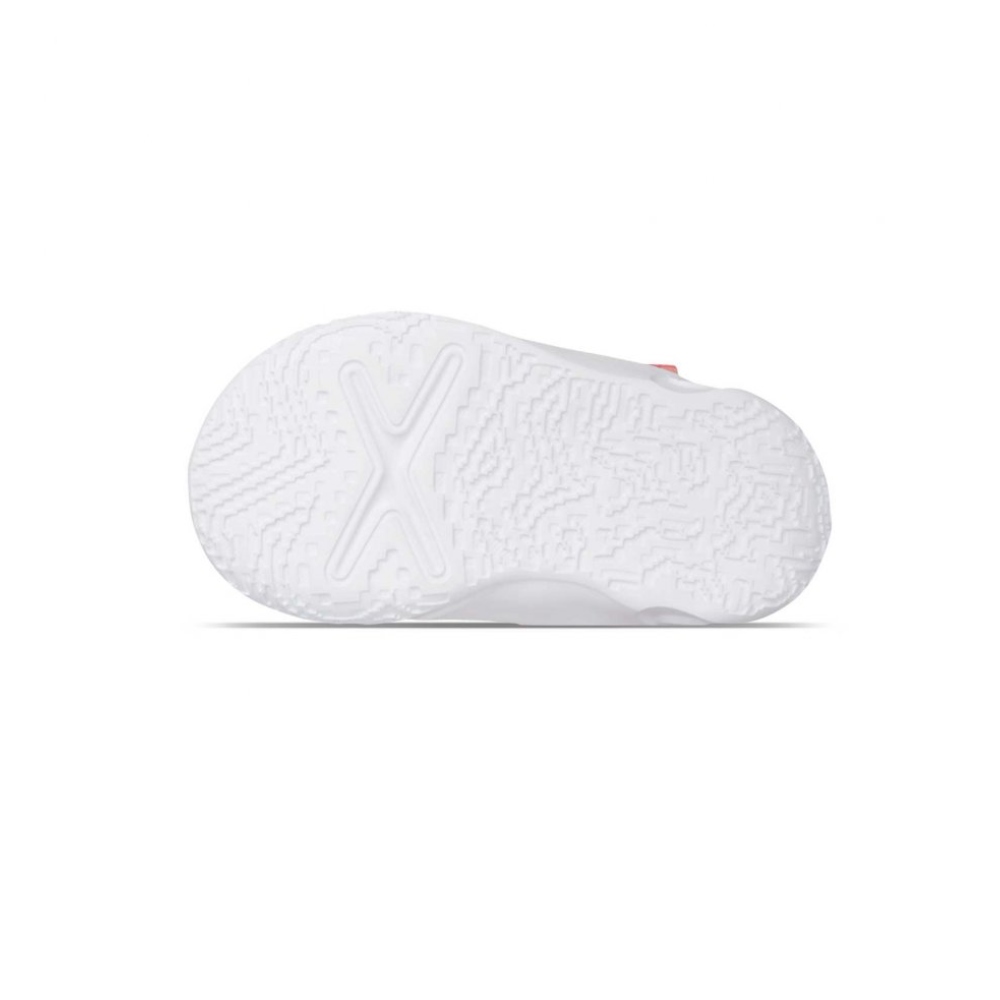 Tenis Deportivos de bebe Nike team Hustle D10 Lil TD Naranja DM4325-600