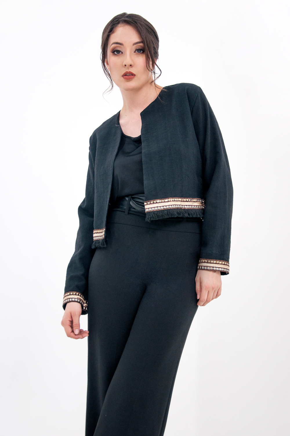 Saco A ÁNGELOZANO tipo torerita de algodón artesanal con detalles tejidos, AL-W12.