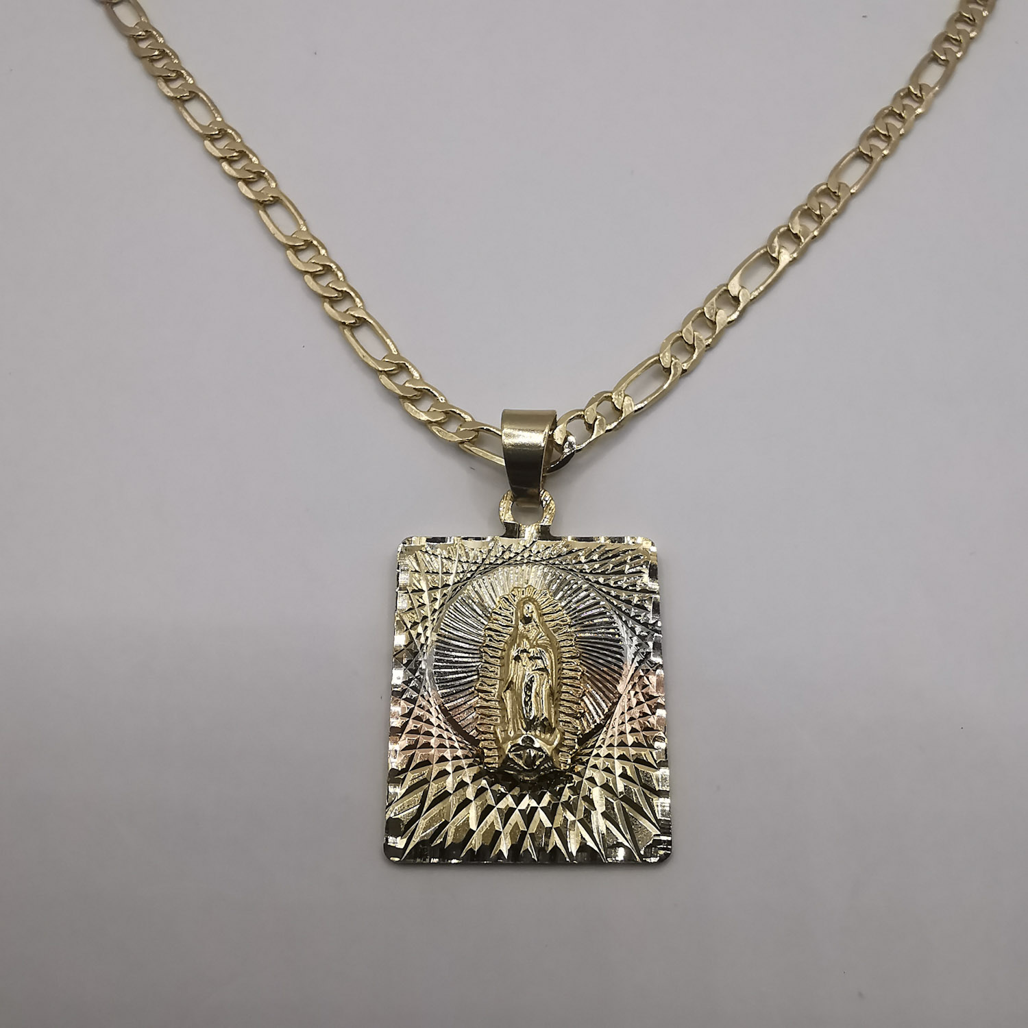 Medalla Virgen Guadalupe cuadro Cadena figaro chapa de oro de 18 K SILVER & GOLD